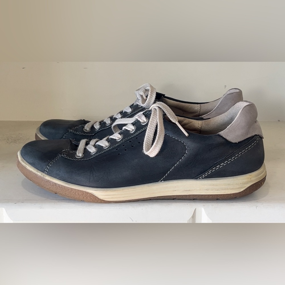 Ecco Women’s Chase Blue Leather Sneakers Size EU 41 - Picture 6 of 10